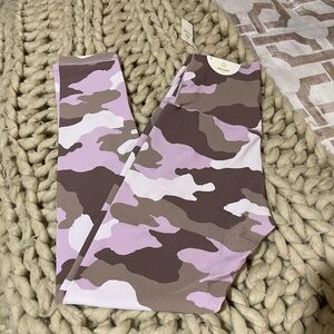 Aerie Camo Real Me Leggings Size Medium NWT
